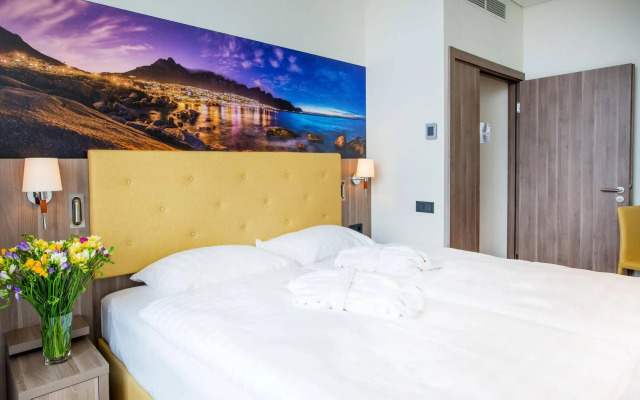 Hotel Lielupe by SemaraH