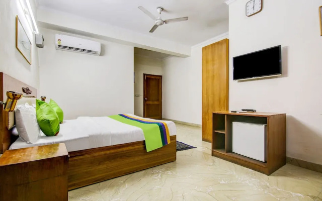 Treebo Trip Primero Iffco Chowk