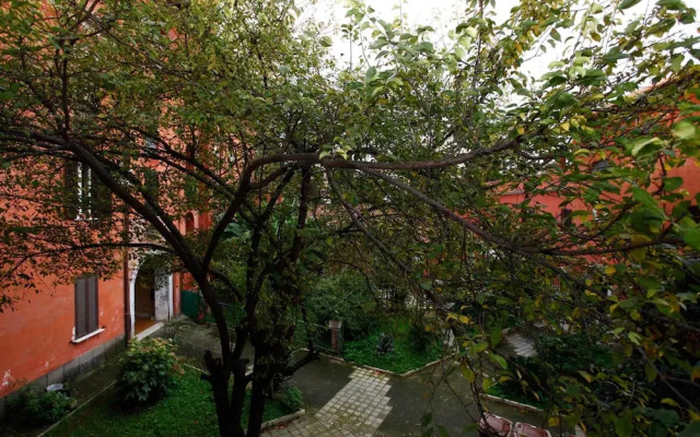 Live Trastevere from Your Homely Corner