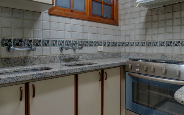 LinkHouse Majestic Beachfront Ipanema 3BDR Y1-008