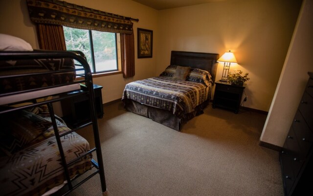 Lewis and Clark Resort