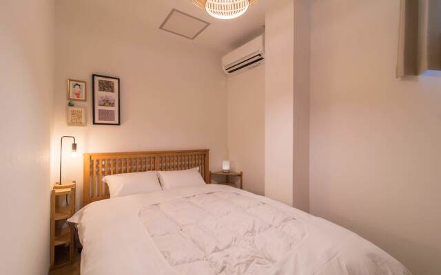 Ten Apartment Hotel