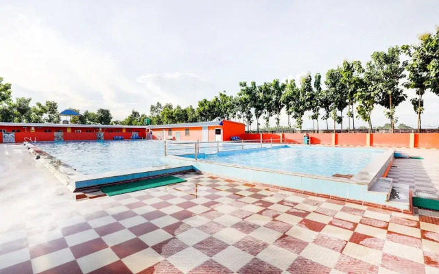 OYO 585 Hotel Raj Durbar & Navrang