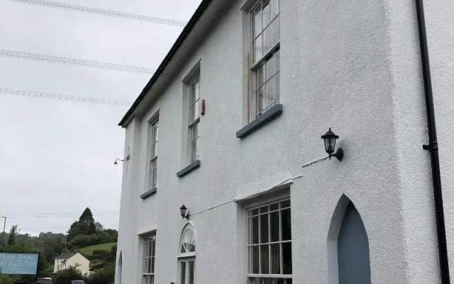 Picton House Hotel
