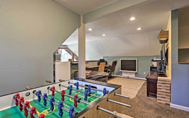 Idyllic Tahoe Home: 1 Mi to Heavenly Ski Resort!