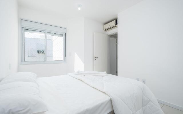 Apto c/piscina próx a praia de Canasvieiras RCP407