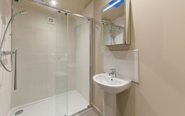 Osprey, Sleep 6, Private hot Tub, pet Friendly