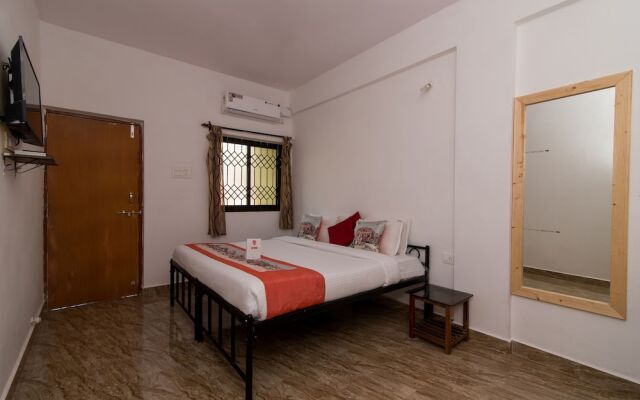 OYO 1044 Poornima Guest House