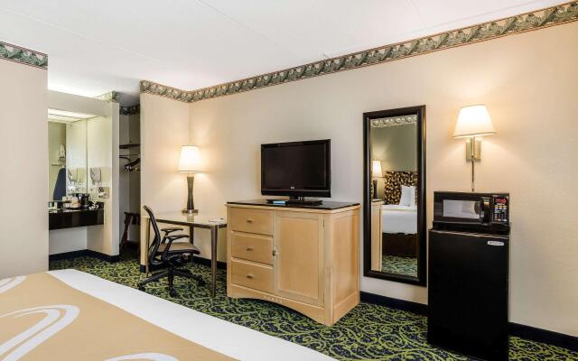 Quality Inn & Suites - Boston/Lexington