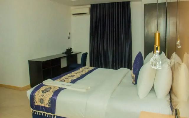 Water Ripples Hotel