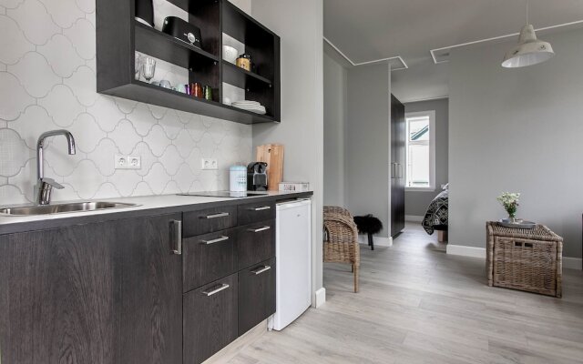 Thomsen Apartments