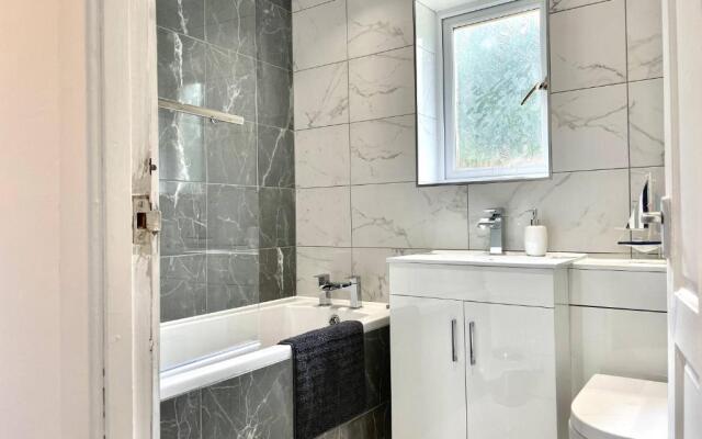 Central Hamilton House