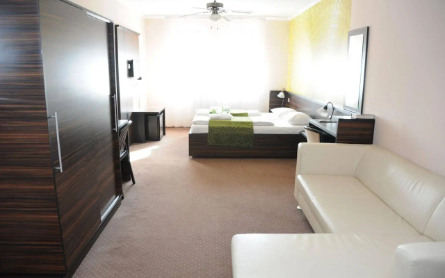 Green Hotel Budapest