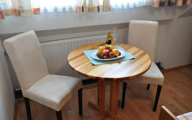 Ferienwohnung Longastubn