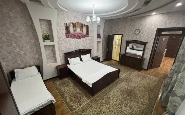 Мини-отель Alisher Hotel