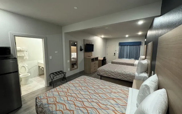Crystal Inn