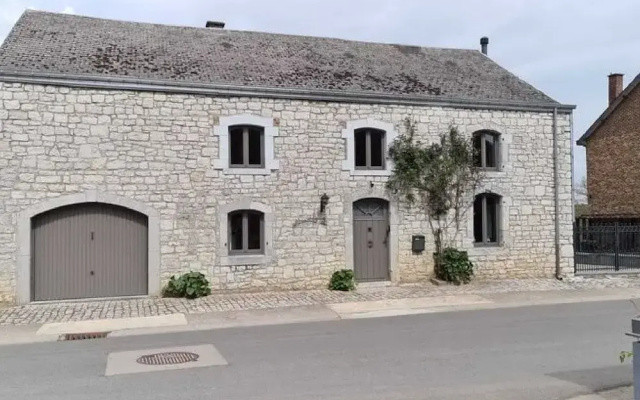 Cozy Family Home in Humain