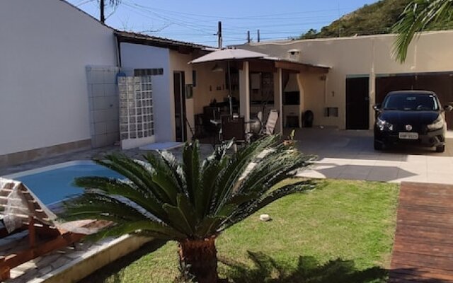 Casa com piscina em Caraguatatuba