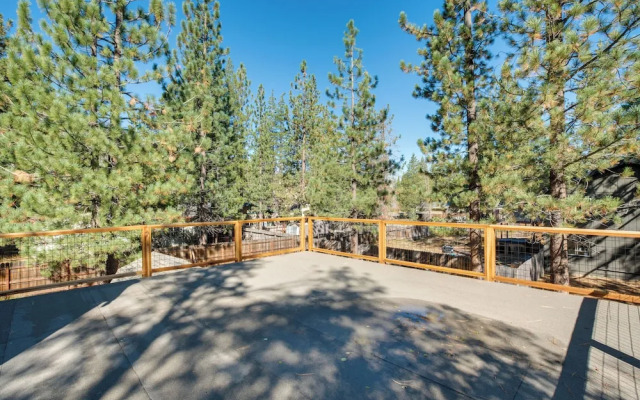 10 Mi to Lake Tahoe Beaches: Home w/ Pool Table