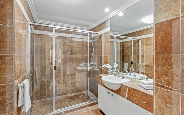 Belle Escapes Luxury Penthouse with Ocean Views