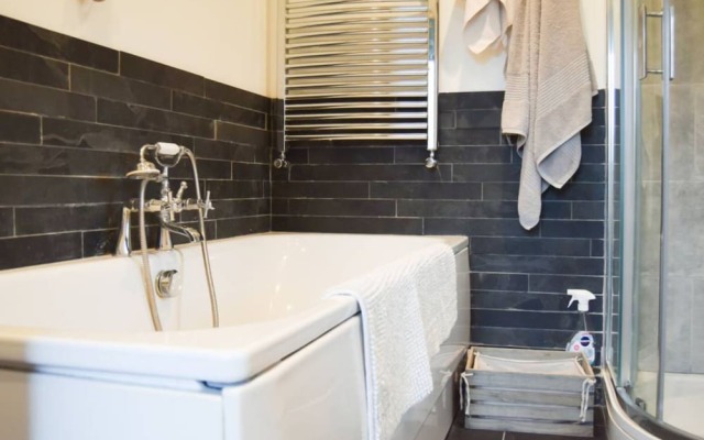 Lovely 1 Bedroom Flat in Wimbledon
