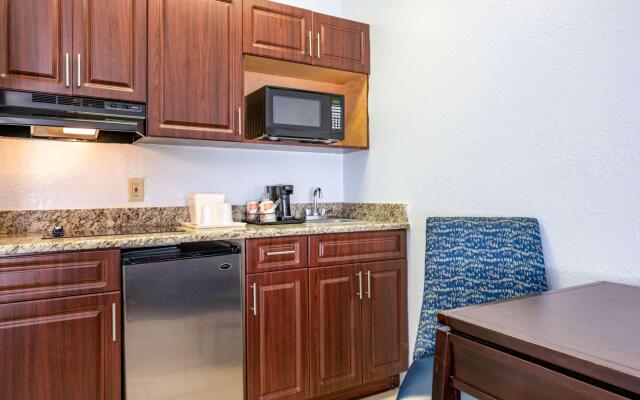 Quality Inn Sarasota North Near Lido Key Beach