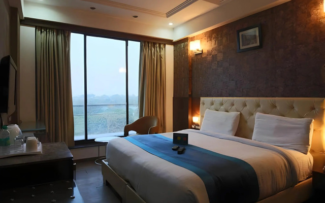 Hotel Signature Grand