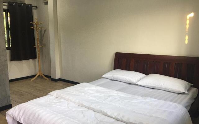 Mina Homestay Sai Yok