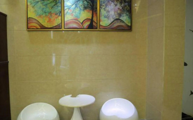 Constellation Hotel