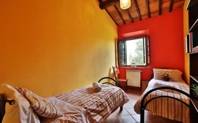 Fattoria Pagnana suites and pool