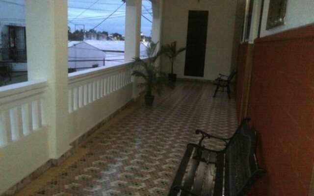 Class Colonial Aparta Hotel