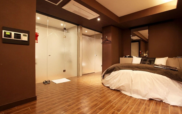 Hansung University May