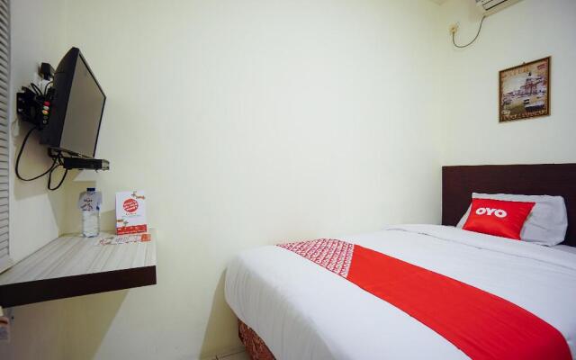 Super OYO 1838 COZY Home