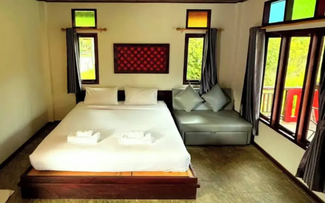 Bang Phra Resort Near Si Racha