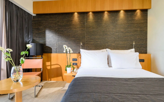 Alexander Beach hotel & Spa