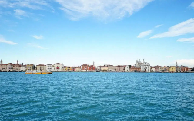 DolceVita N. 453 Canal View