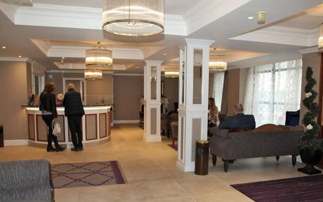 Royal Hotel