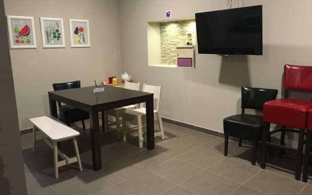 Laramond Barcelona Rooms