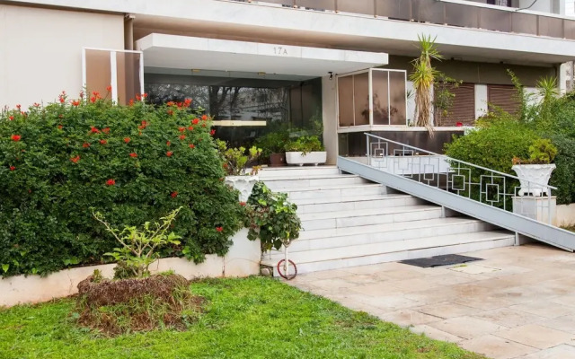 Glyfada Square Modern And Cozy Apartment