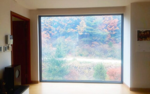 Paju Yemak Art Hall Pension