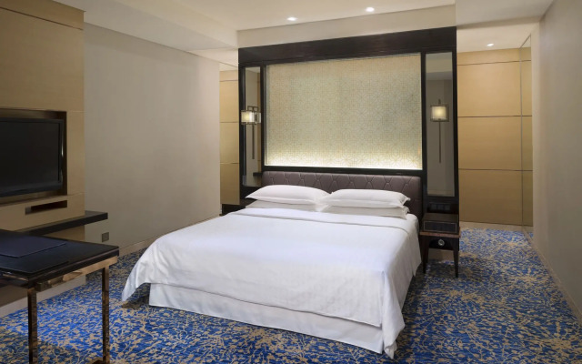 Sheraton Changchun Jingyuetan Hotel