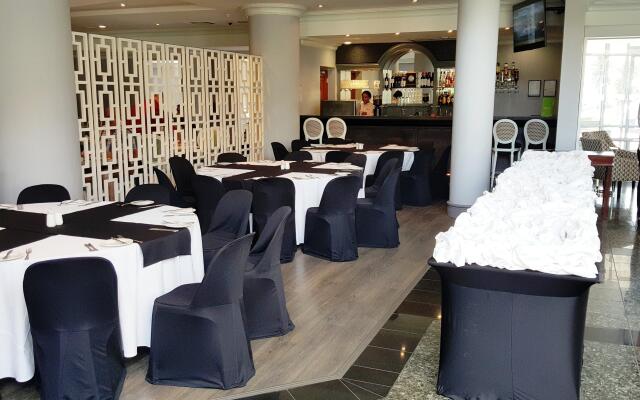 Holiday Inn Johannesburg Airport by IHG