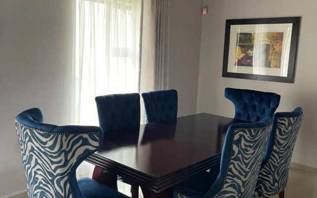 Casa da Flores Port Edward RSA