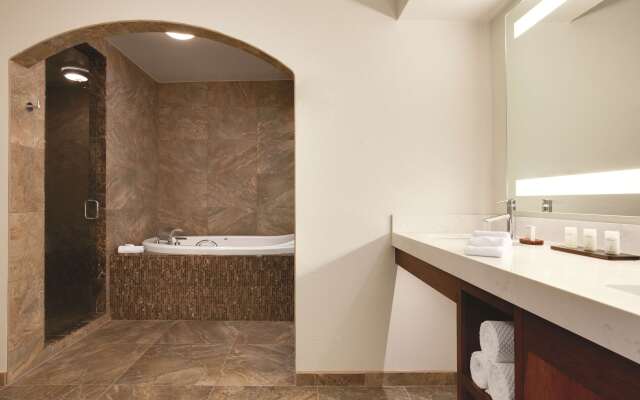 Embassy Suites by Hilton Scottsdale Resort