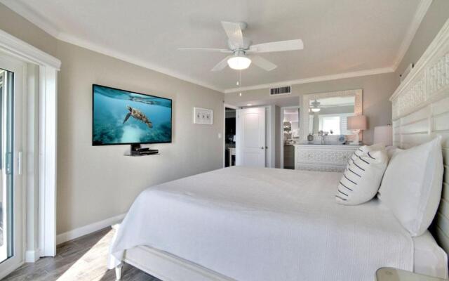 Land's End 10-402 Beach Front - Premier