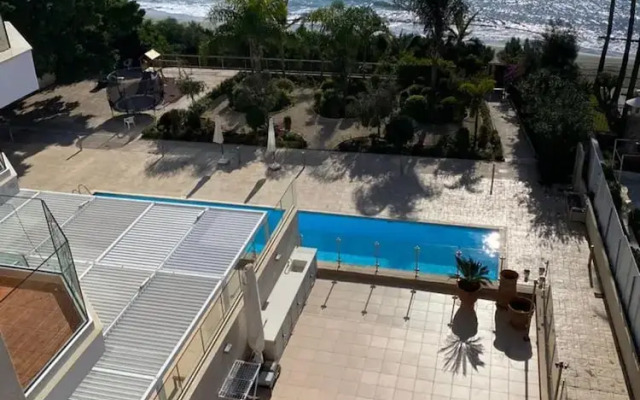 Helena Beach Apartment