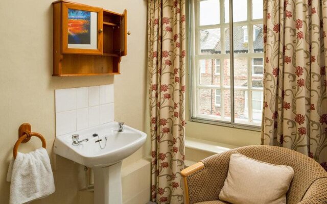 Marlborough Arms Hotel