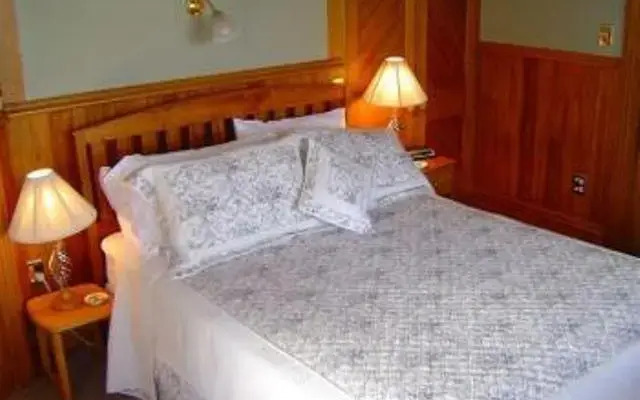 Villa Heights Bed and Breakfast