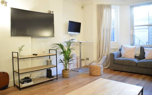 Spacious Studio in Central Location in Westminster
