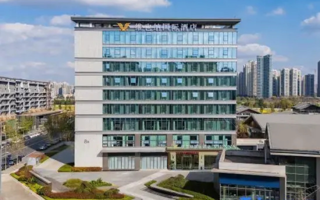 Vienna International Hotel (Chengdu Tianfu New District Luhu Store)